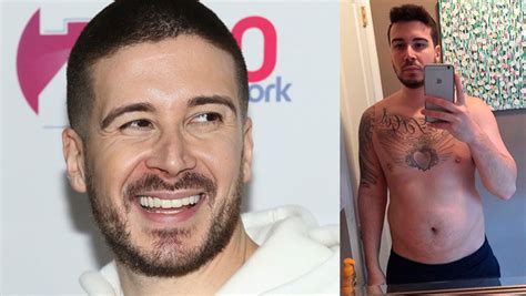 Vinny Guadagnino (from Jersey Shore) flashes his DICK